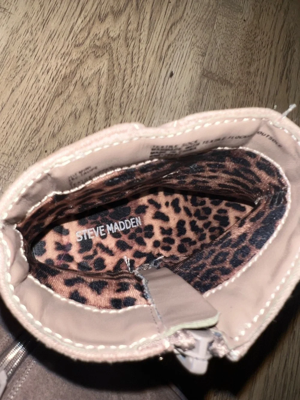 Steve Madden Taupe Lug Sole Ankle Boots | Girls Size 2 | Side Zip | EUC